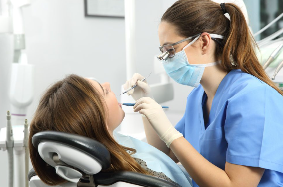 Warum wir zum Zahnarzt gehen müssen: Ein umfassender Leitfaden zur Zahngesundheit
